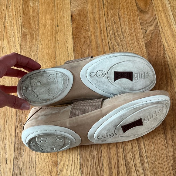 Camper Beige Flats with Elastic Strap - Picture 5 of 8